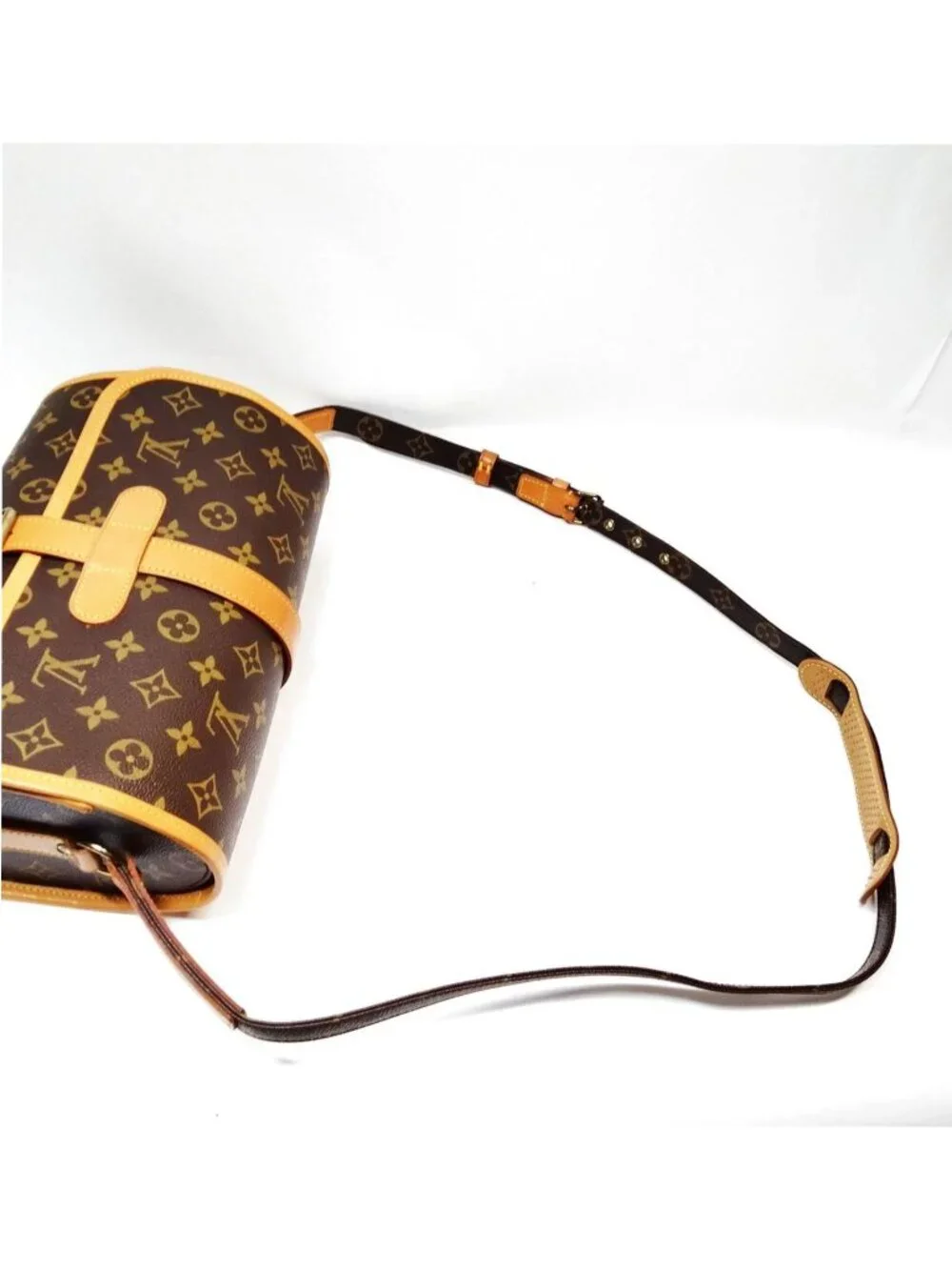 Authentic Louis Vuitton Marne Monogram Crossbody Shoulder Bag